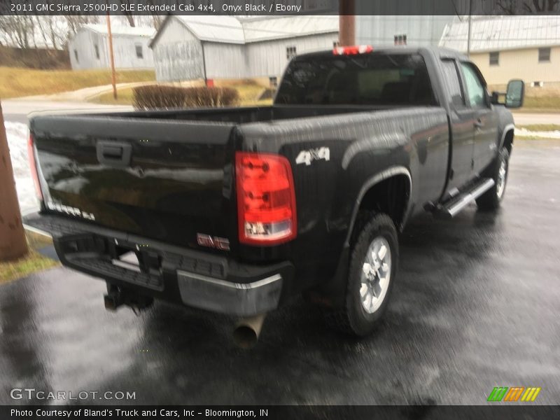 Onyx Black / Ebony 2011 GMC Sierra 2500HD SLE Extended Cab 4x4