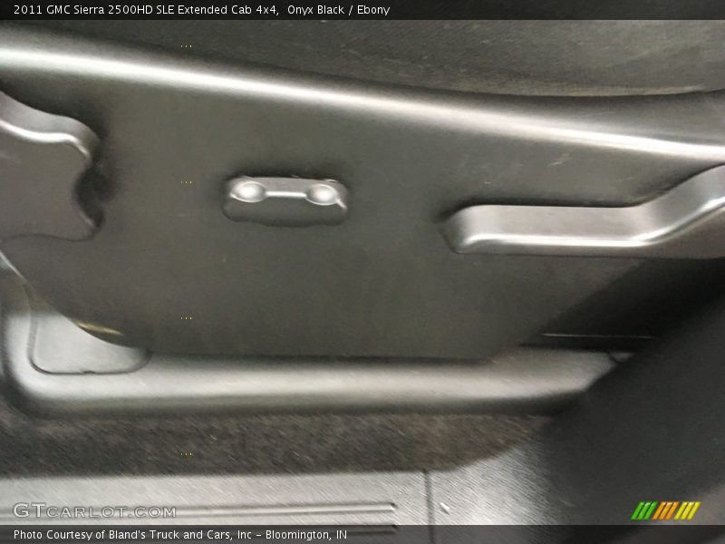 Onyx Black / Ebony 2011 GMC Sierra 2500HD SLE Extended Cab 4x4