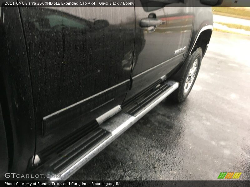 Onyx Black / Ebony 2011 GMC Sierra 2500HD SLE Extended Cab 4x4
