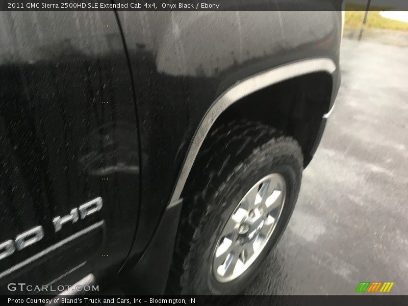 Onyx Black / Ebony 2011 GMC Sierra 2500HD SLE Extended Cab 4x4