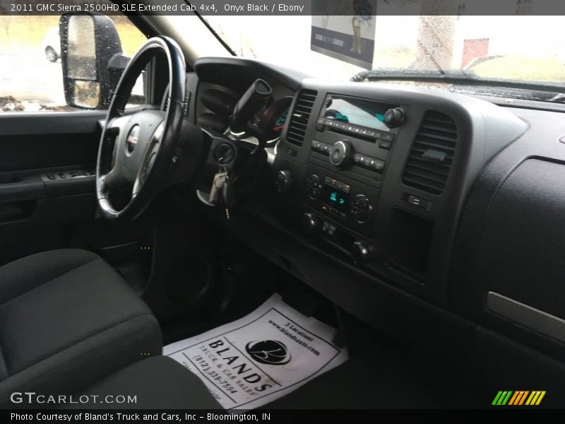 Onyx Black / Ebony 2011 GMC Sierra 2500HD SLE Extended Cab 4x4