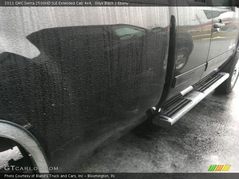 Onyx Black / Ebony 2011 GMC Sierra 2500HD SLE Extended Cab 4x4