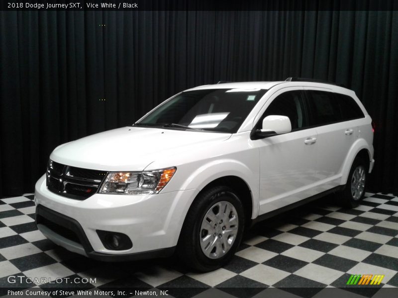 Vice White / Black 2018 Dodge Journey SXT