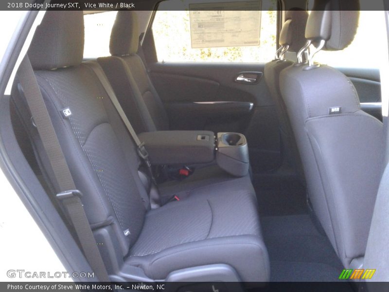 Vice White / Black 2018 Dodge Journey SXT