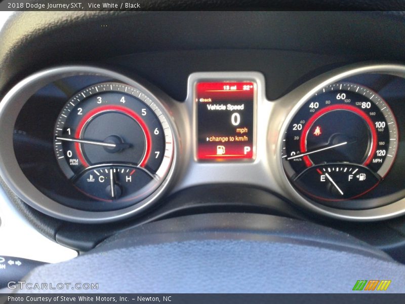 Vice White / Black 2018 Dodge Journey SXT