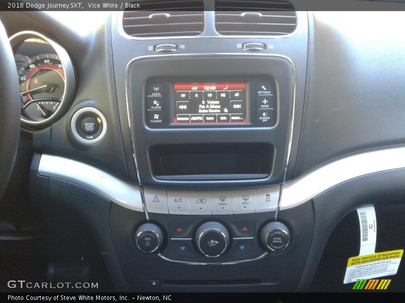 Vice White / Black 2018 Dodge Journey SXT