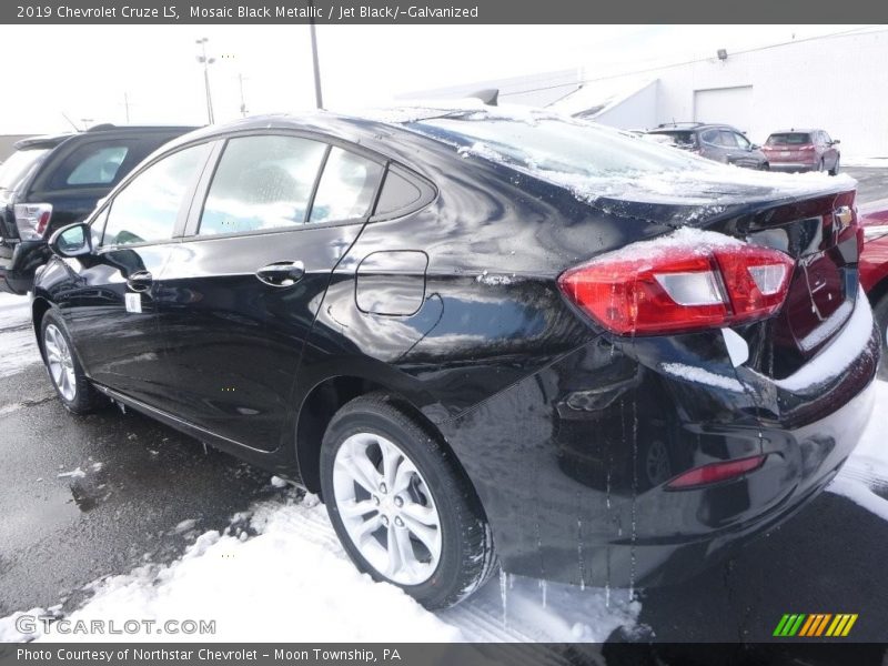 Mosaic Black Metallic / Jet Black/­Galvanized 2019 Chevrolet Cruze LS