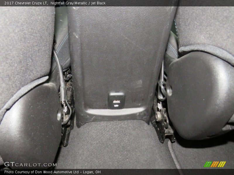Nightfall Gray Metallic / Jet Black 2017 Chevrolet Cruze LT