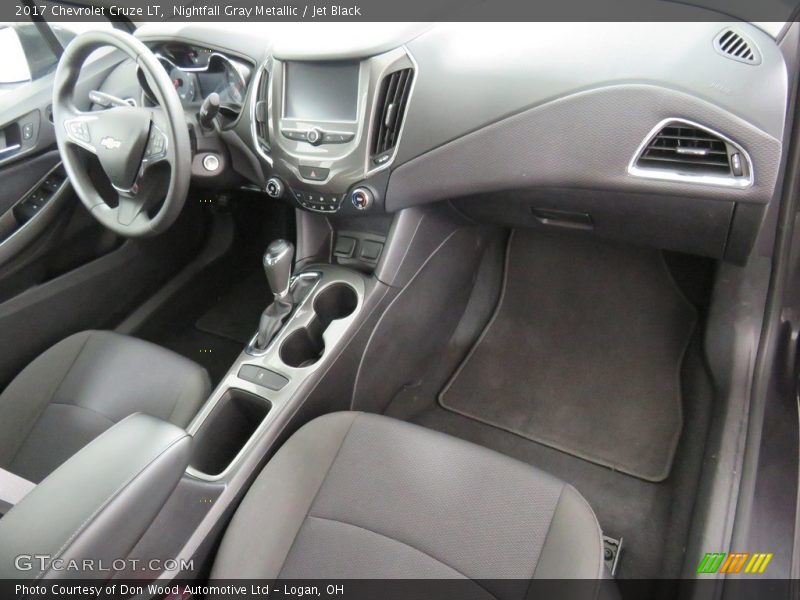 Nightfall Gray Metallic / Jet Black 2017 Chevrolet Cruze LT