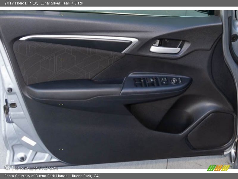 Lunar Silver Pearl / Black 2017 Honda Fit EX