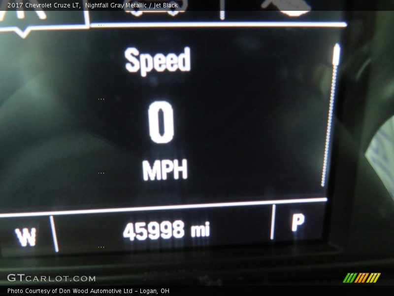 Nightfall Gray Metallic / Jet Black 2017 Chevrolet Cruze LT