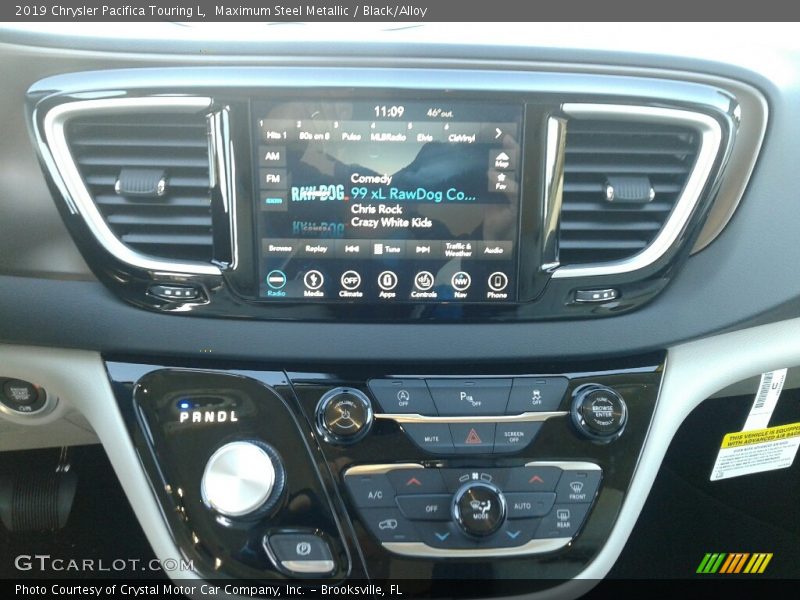 Maximum Steel Metallic / Black/Alloy 2019 Chrysler Pacifica Touring L