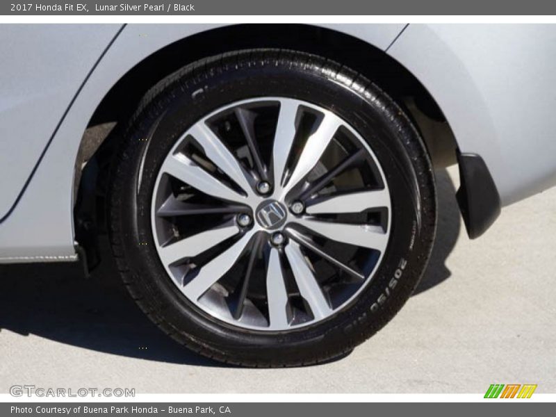 Lunar Silver Pearl / Black 2017 Honda Fit EX
