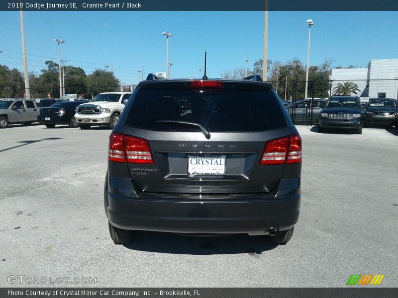 Granite Pearl / Black 2018 Dodge Journey SE