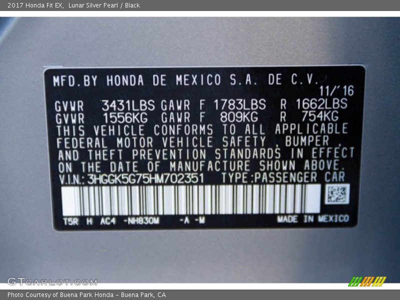Lunar Silver Pearl / Black 2017 Honda Fit EX