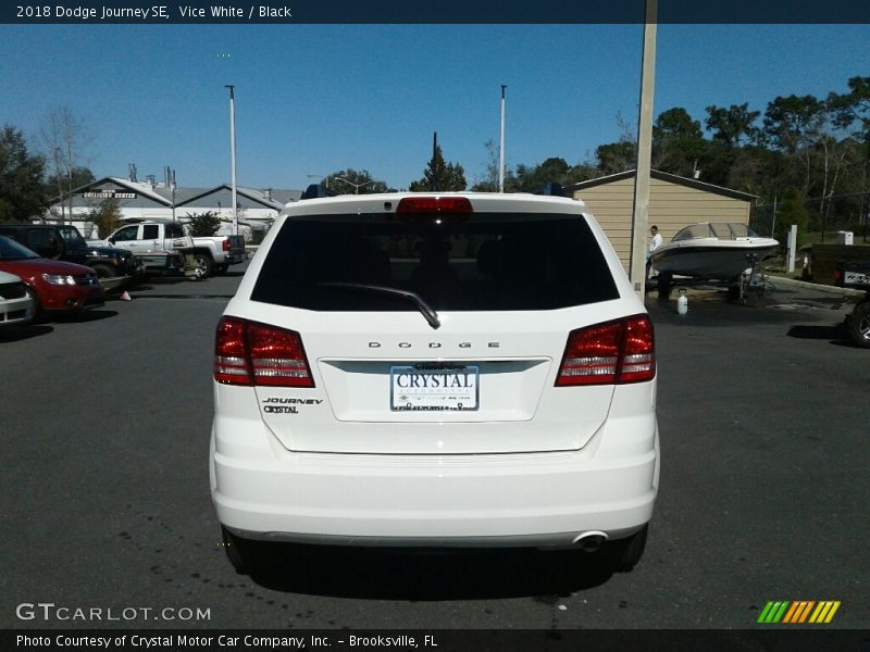Vice White / Black 2018 Dodge Journey SE