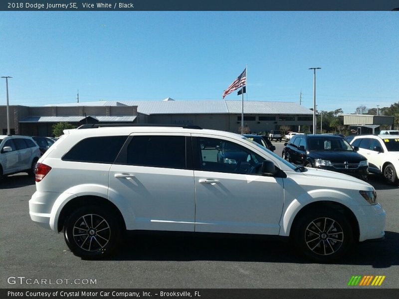 Vice White / Black 2018 Dodge Journey SE