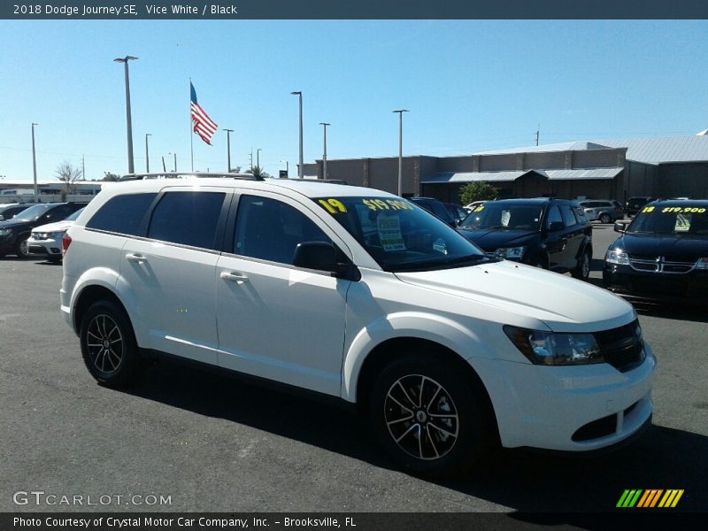 Vice White / Black 2018 Dodge Journey SE