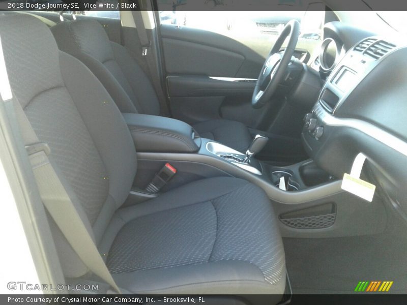 Vice White / Black 2018 Dodge Journey SE