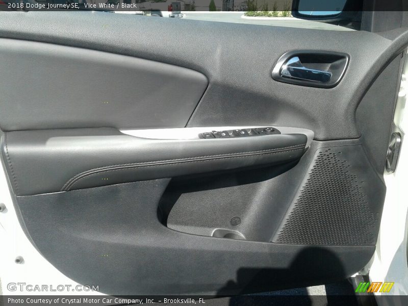 Vice White / Black 2018 Dodge Journey SE