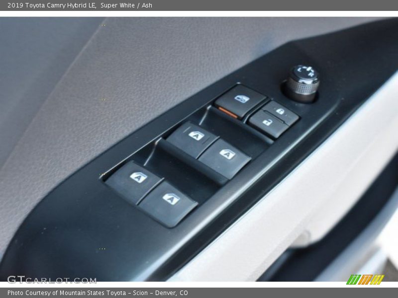 Super White / Ash 2019 Toyota Camry Hybrid LE