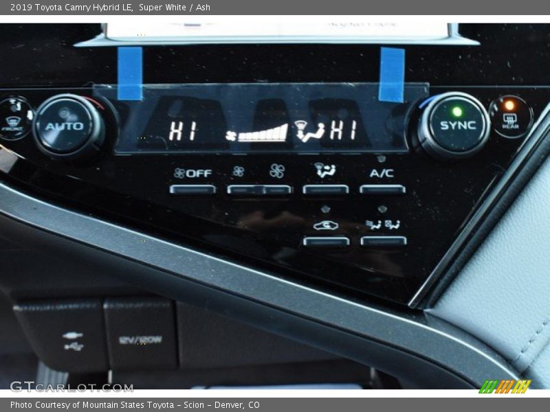 Super White / Ash 2019 Toyota Camry Hybrid LE