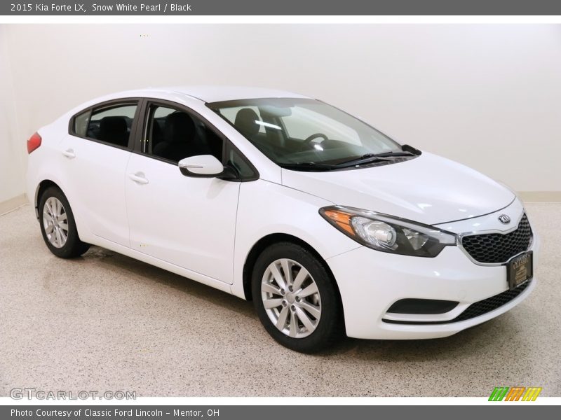 Snow White Pearl / Black 2015 Kia Forte LX