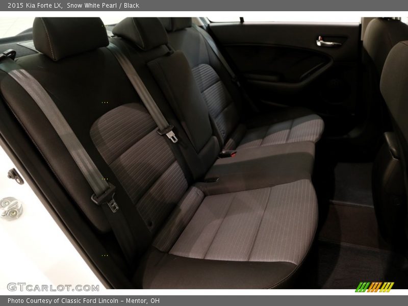 Snow White Pearl / Black 2015 Kia Forte LX