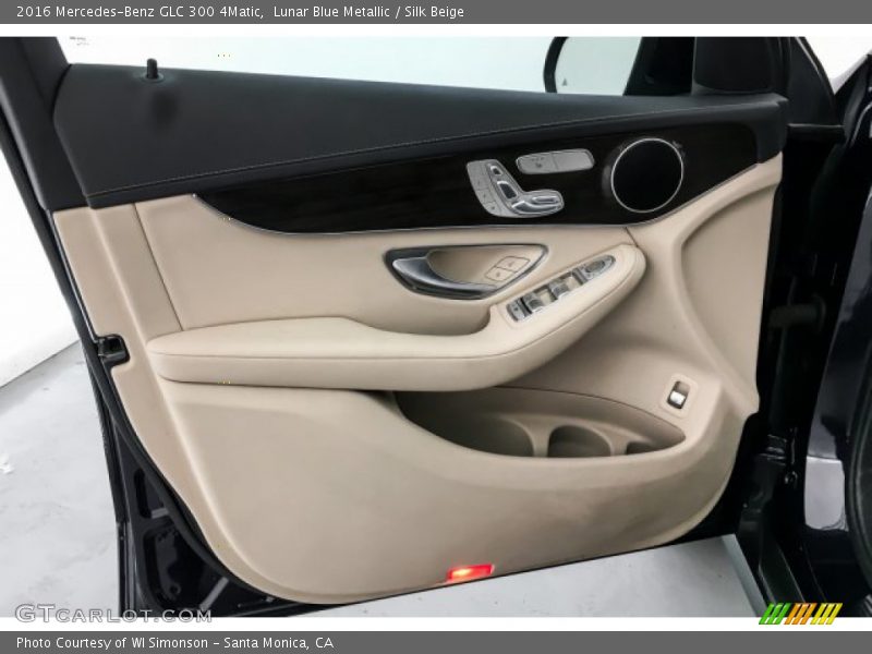 Lunar Blue Metallic / Silk Beige 2016 Mercedes-Benz GLC 300 4Matic