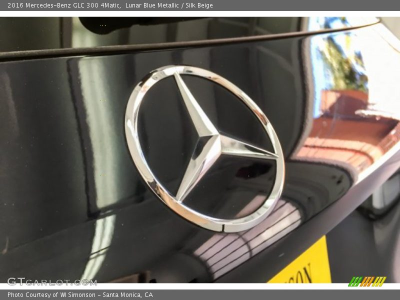 Lunar Blue Metallic / Silk Beige 2016 Mercedes-Benz GLC 300 4Matic