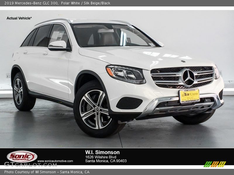 Polar White / Silk Beige/Black 2019 Mercedes-Benz GLC 300