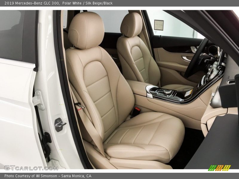 Polar White / Silk Beige/Black 2019 Mercedes-Benz GLC 300