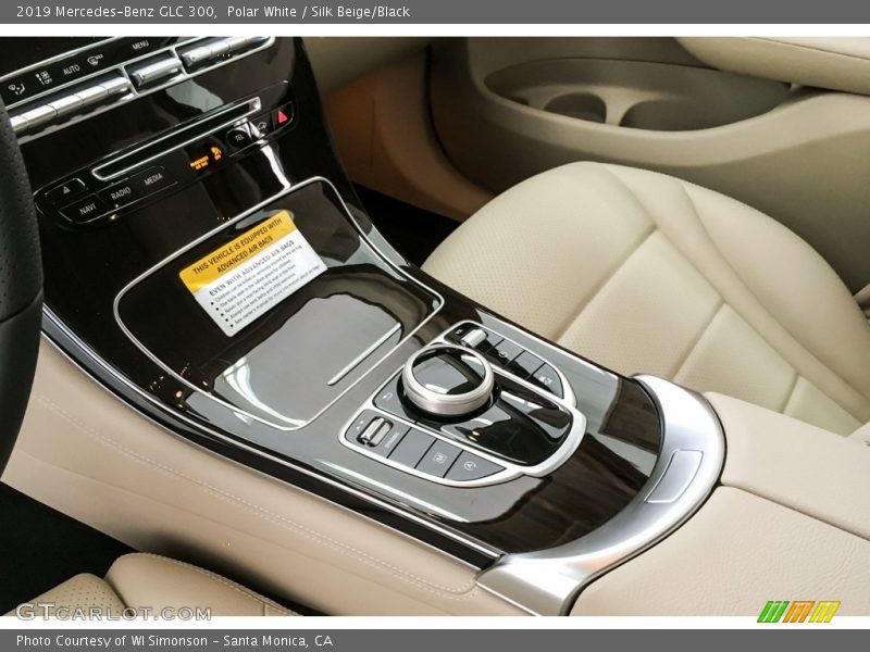Polar White / Silk Beige/Black 2019 Mercedes-Benz GLC 300