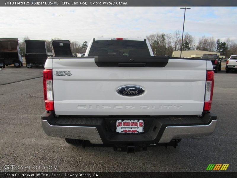 Oxford White / Camel 2018 Ford F250 Super Duty XLT Crew Cab 4x4