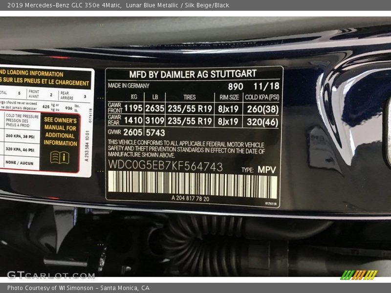 Lunar Blue Metallic / Silk Beige/Black 2019 Mercedes-Benz GLC 350e 4Matic