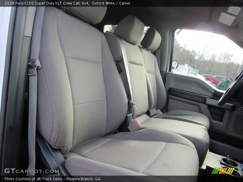 Oxford White / Camel 2018 Ford F250 Super Duty XLT Crew Cab 4x4