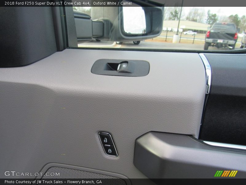 Oxford White / Camel 2018 Ford F250 Super Duty XLT Crew Cab 4x4