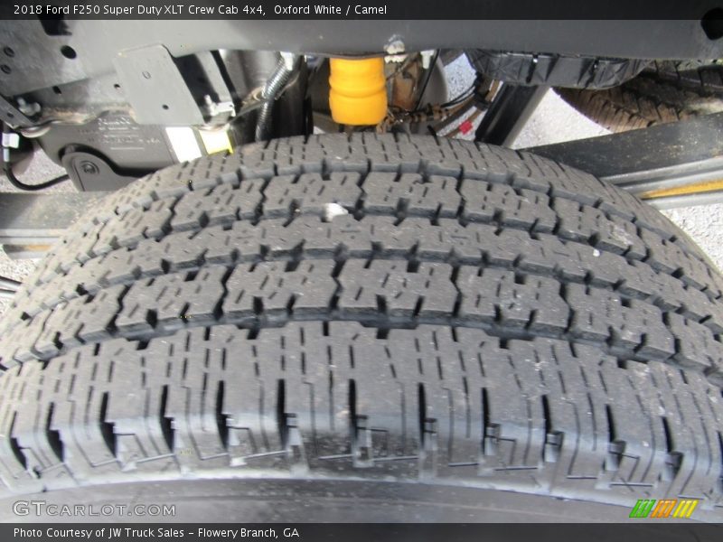 Oxford White / Camel 2018 Ford F250 Super Duty XLT Crew Cab 4x4