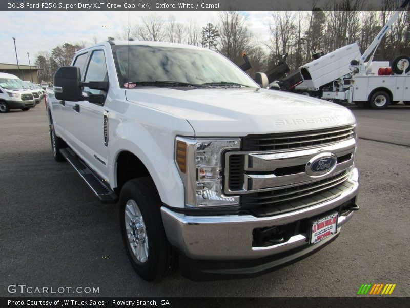 Oxford White / Camel 2018 Ford F250 Super Duty XLT Crew Cab 4x4