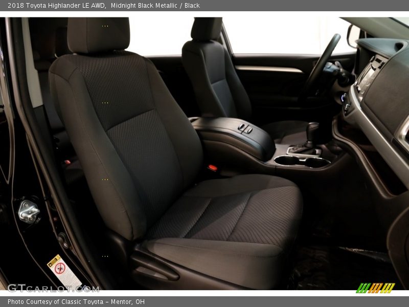 Midnight Black Metallic / Black 2018 Toyota Highlander LE AWD