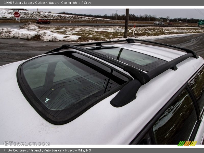 Glacier White / Gray 1998 Subaru Legacy Outback Wagon