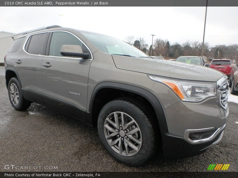 Pepperdust Metallic / Jet Black 2019 GMC Acadia SLE AWD