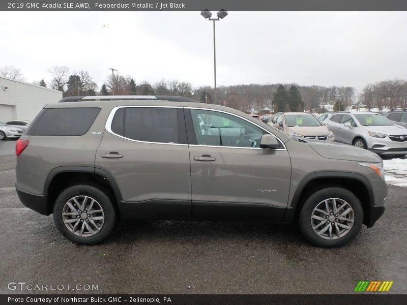Pepperdust Metallic / Jet Black 2019 GMC Acadia SLE AWD