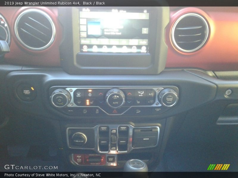 Black / Black 2019 Jeep Wrangler Unlimited Rubicon 4x4