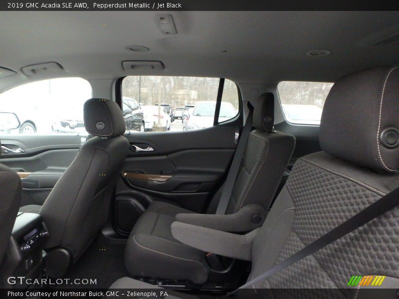 Pepperdust Metallic / Jet Black 2019 GMC Acadia SLE AWD