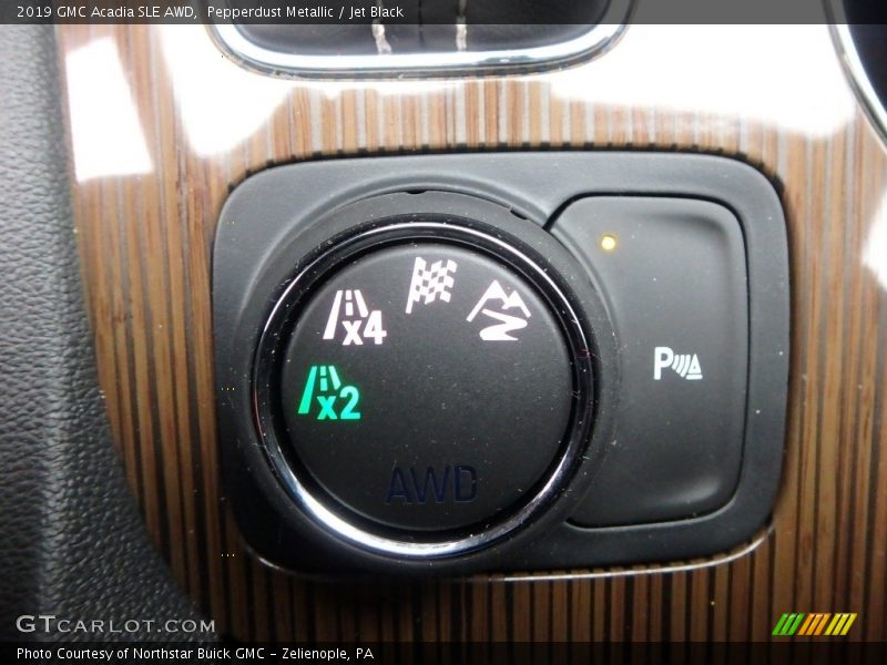 Pepperdust Metallic / Jet Black 2019 GMC Acadia SLE AWD