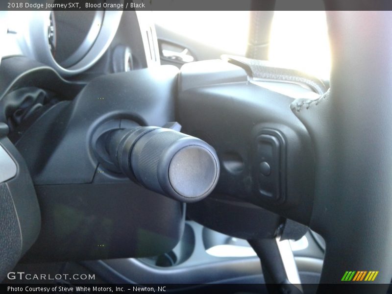 Blood Orange / Black 2018 Dodge Journey SXT