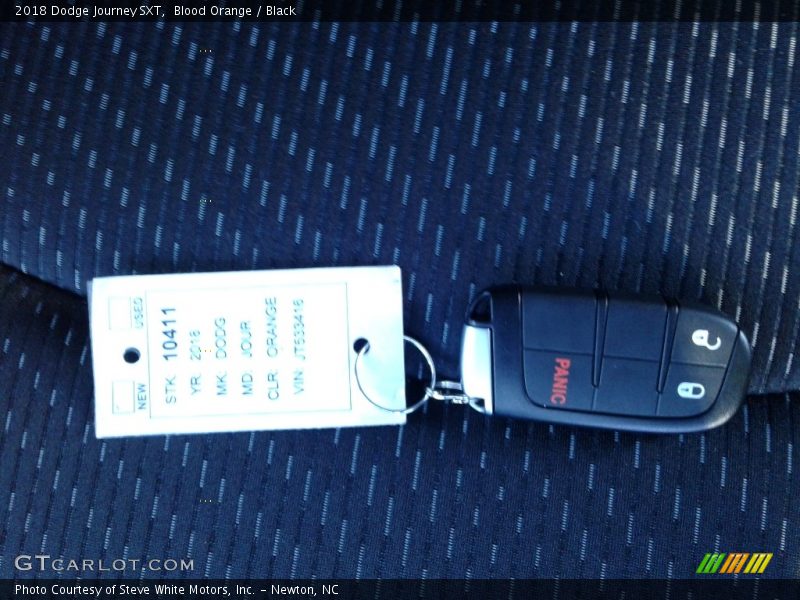 Blood Orange / Black 2018 Dodge Journey SXT