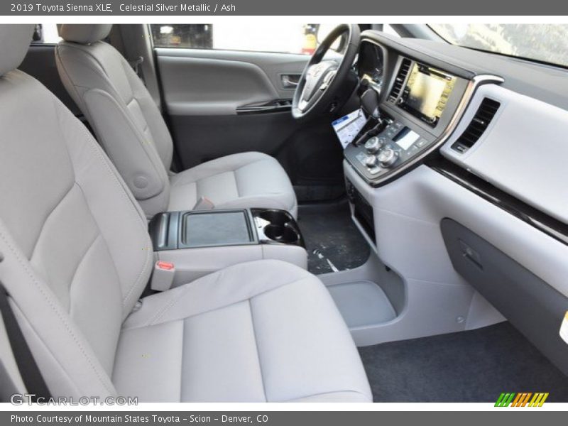 Celestial Silver Metallic / Ash 2019 Toyota Sienna XLE