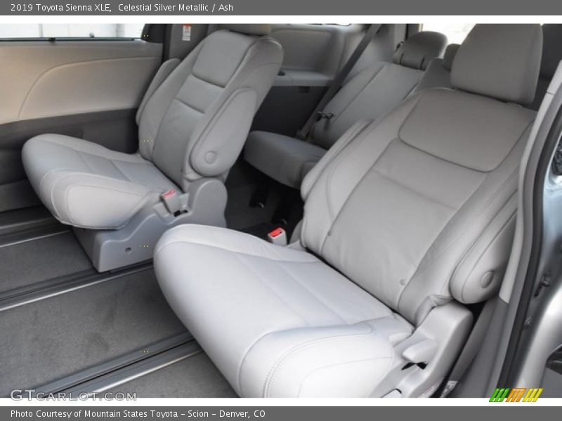 Celestial Silver Metallic / Ash 2019 Toyota Sienna XLE
